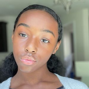 Meet your Posher, Nariah